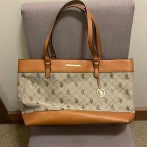 USPA tan fabric shoulder bag